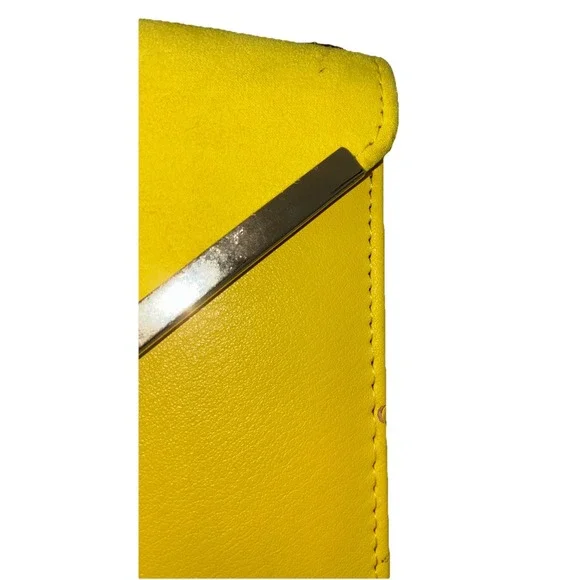 Aldo Envelope Clutch/ Shoulder Bag Yellow Satin Faux Leather Chain Gold NEW - Picture 9 of 16